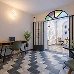 Zahra - Habitación Con Terraza Centro Apartamento