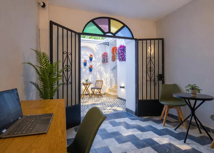 Zahra - Habitación Con Terraza Centro Apartamento *